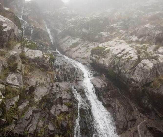 Hostel El Lago Caceres