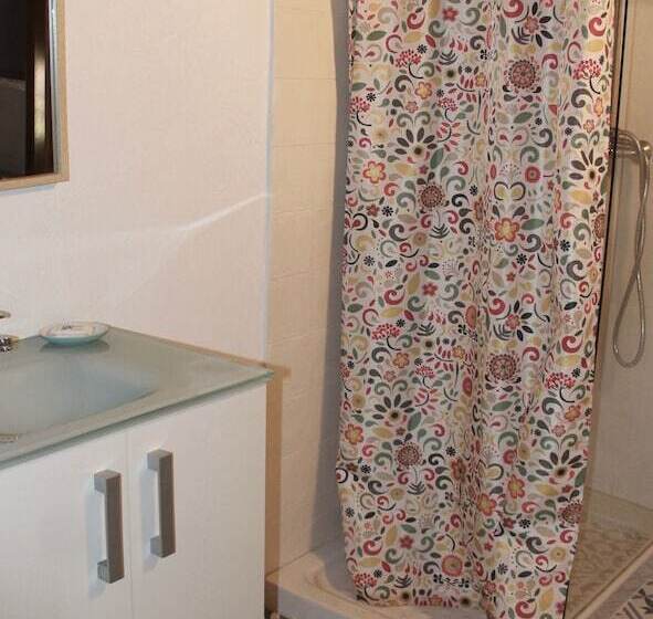 Hostel El Lago Caceres