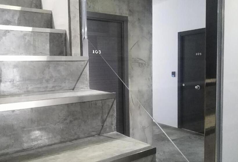 هتل Boutique X Pueblo, Benalmádena