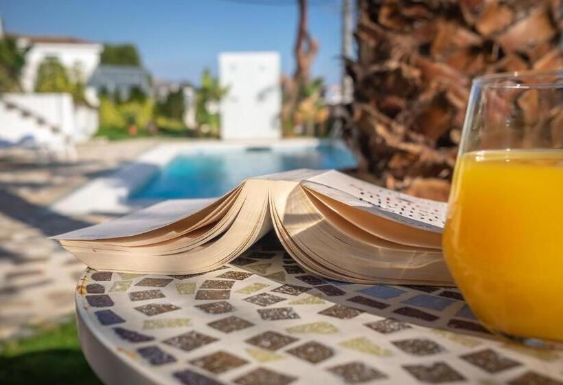 호텔 Boutique X Pueblo, Benalmádena