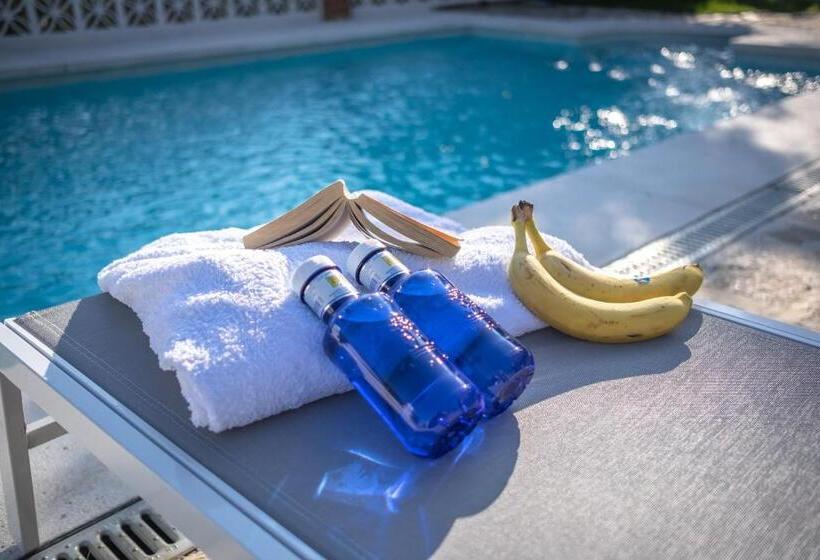 호텔 Boutique X Pueblo, Benalmádena