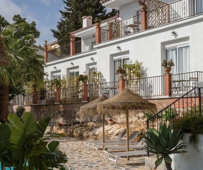 هتل Boutique X Pueblo, Benalmádena