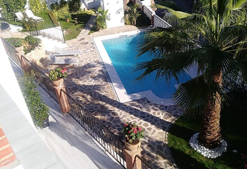 호텔 Boutique X Pueblo, Benalmádena