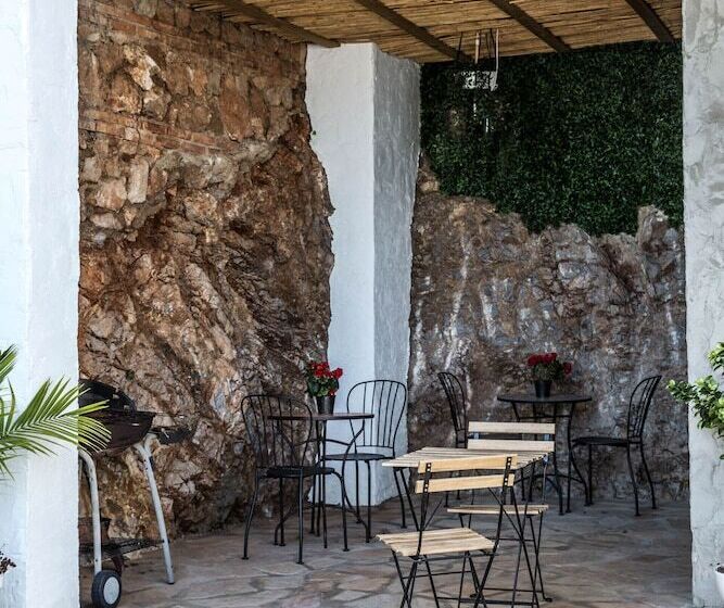 هتل Boutique X Pueblo, Benalmádena