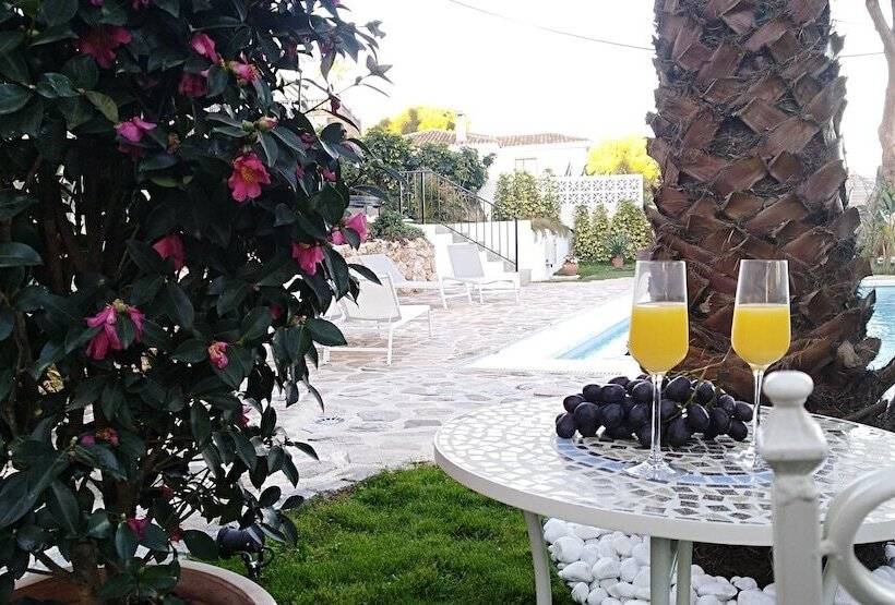 호텔 Boutique X Pueblo, Benalmádena