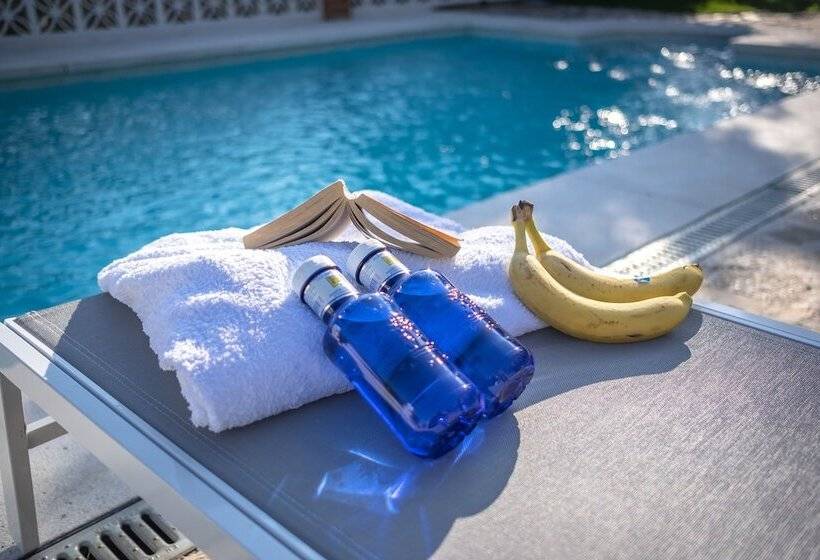 호텔 Boutique X Pueblo, Benalmádena