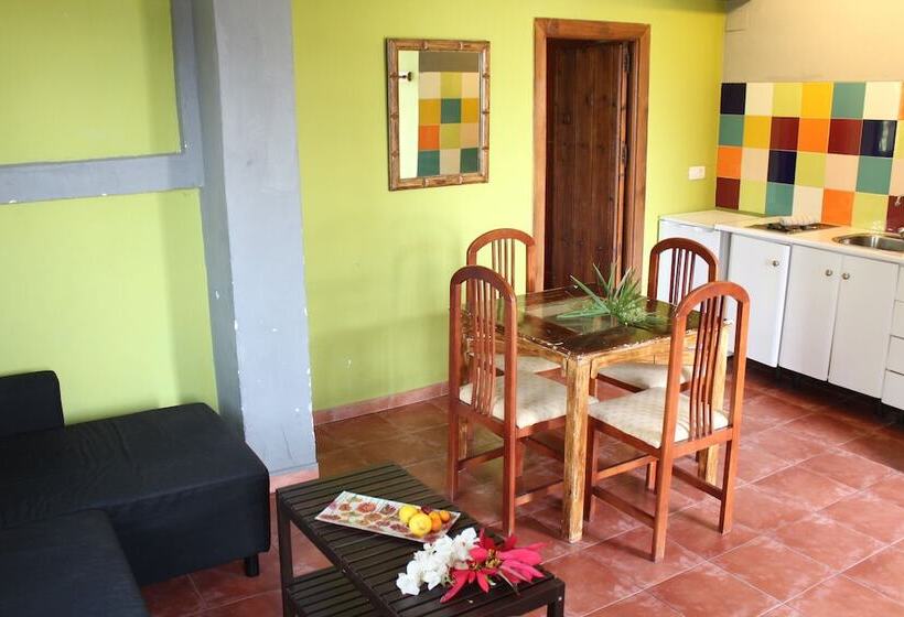 בית מלון כפרי Camping Tropical