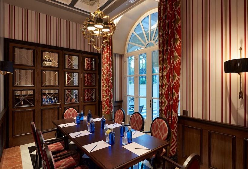 Отель Casa Palacio Maria Luisa