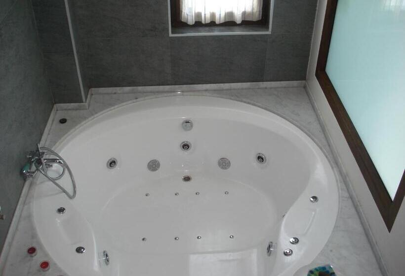 هتل Posada La Desmera