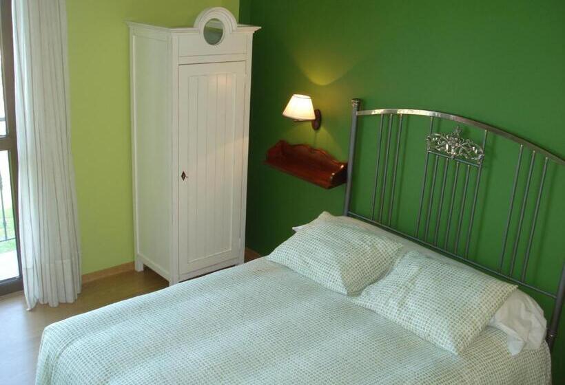 هتل Posada La Desmera