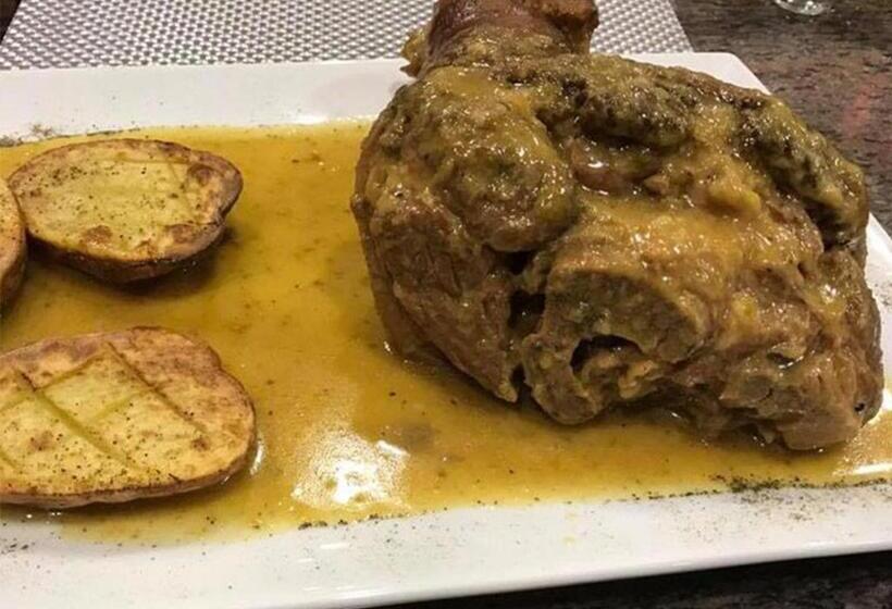 Отель Restaurante Dama De Baza