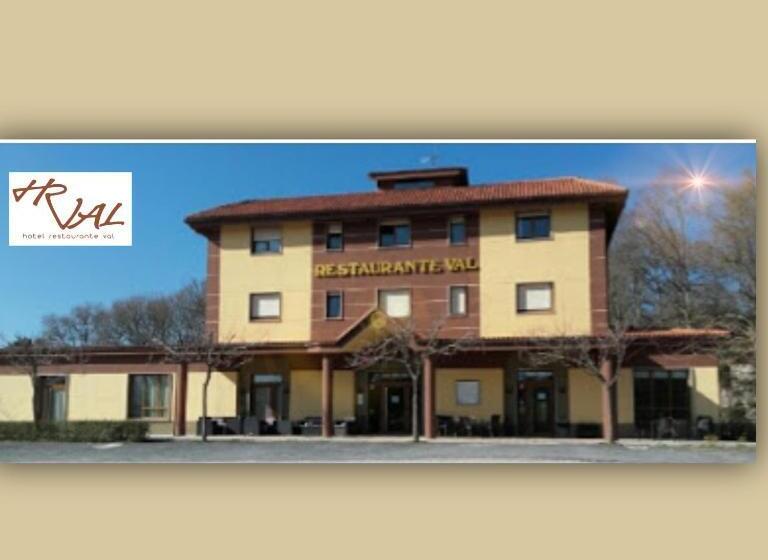 فندق Restaurante Val