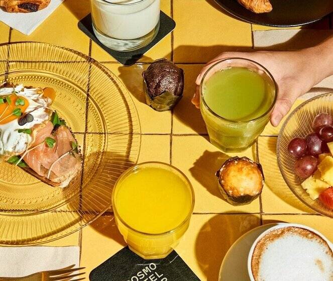 فندق Room Mate Cosmo - City Centre, Valencia