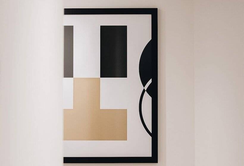 فندق Room Mate Cosmo - City Centre, Valencia