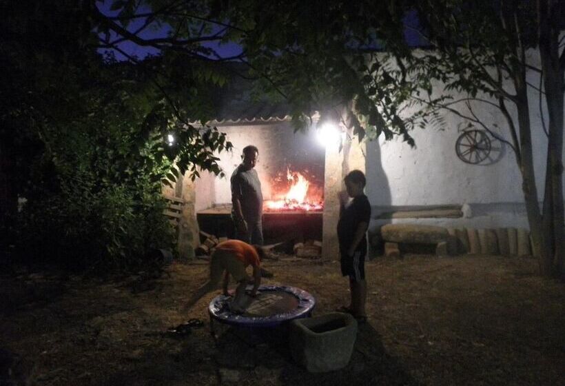 فندق ريفى Casa Rural El Llano Quintanilla