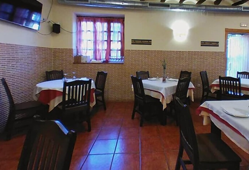 בית מלון כפרי Hospedium Hotel Venta Sant Jordi