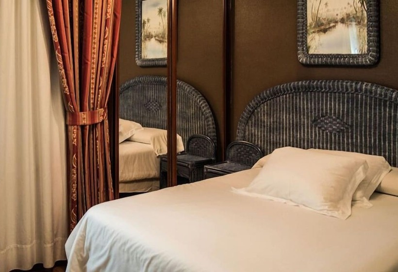 هتل Santo Apóstolo