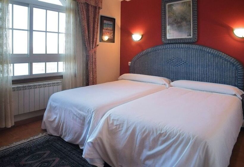 هتل Santo Apóstolo