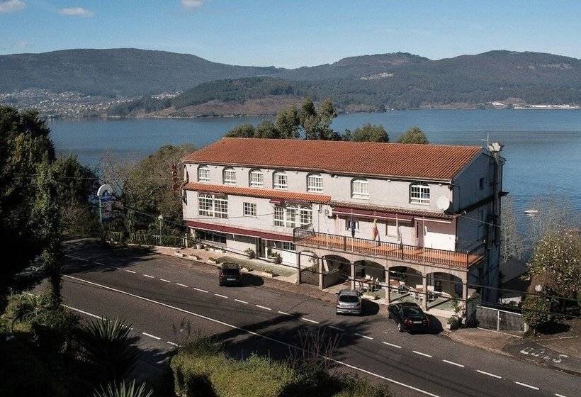 هتل Santo Apóstolo