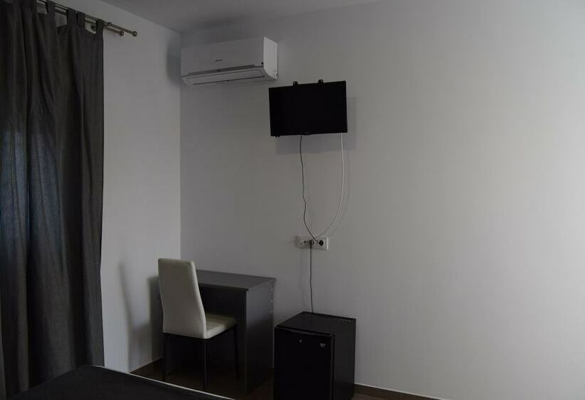 بنسيون Alojamientos Alma Conil