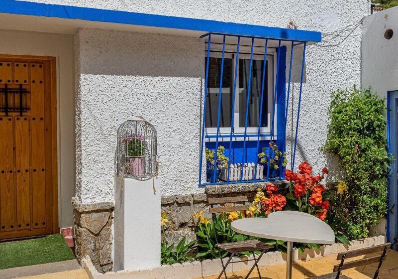 پانسیون Blue Castle Guesthouse