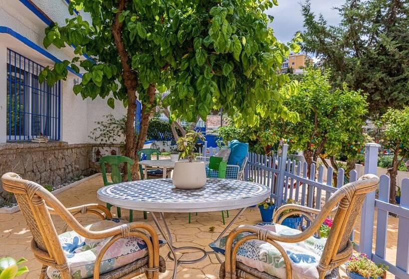 پانسیون Blue Castle Guesthouse