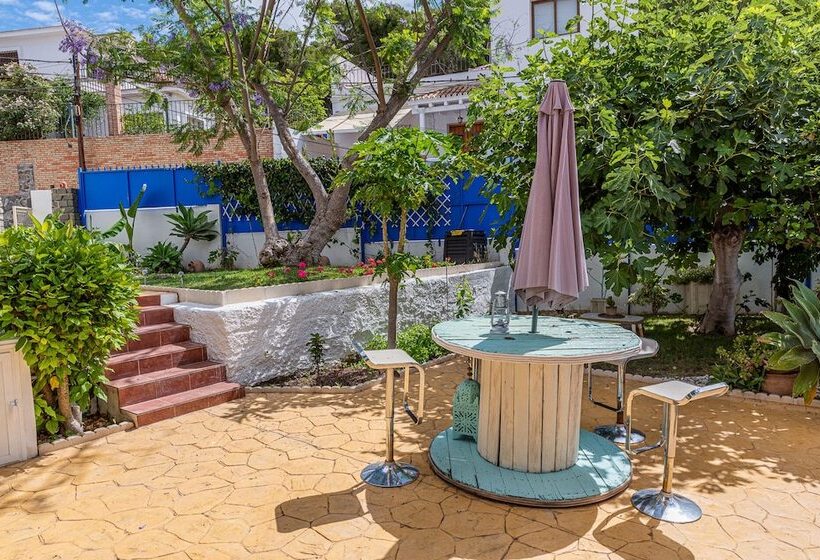 پانسیون Blue Castle Guesthouse