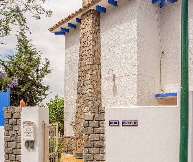 پانسیون Blue Castle Guesthouse