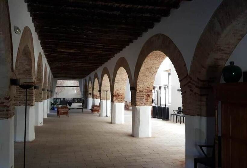 بنسيون Finca La Favorita