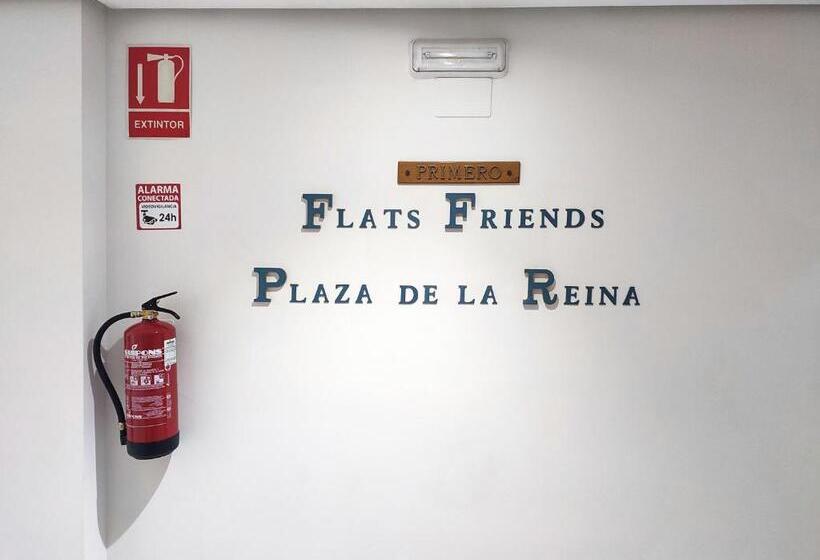 بنسيون Flats Friends Plaza De La Reina