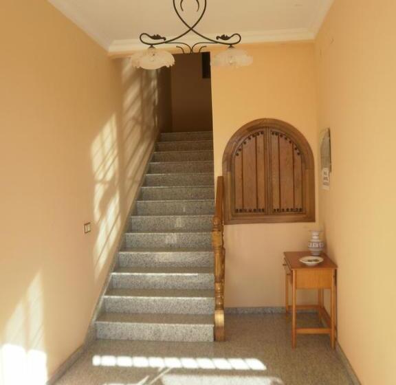 بنسيون Hostal Miraflor De Las Cadenas