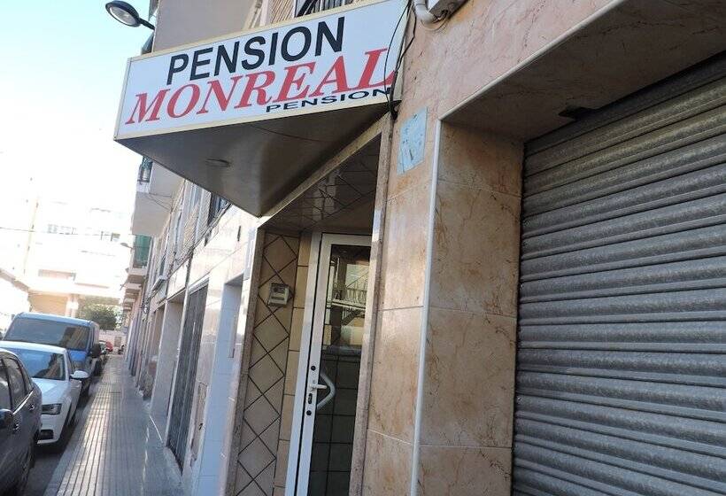 بنسيون Hostal Monreal