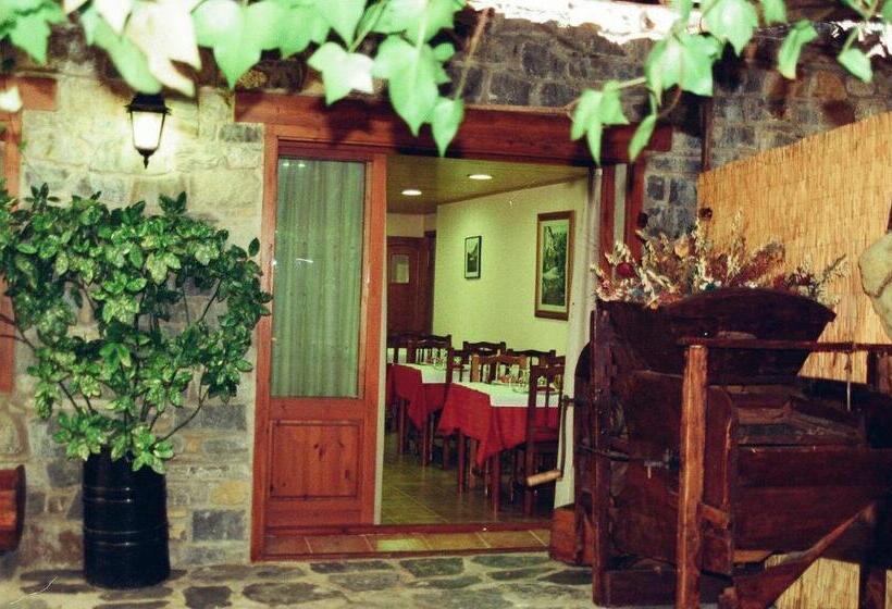 펜션 Hostal Pernalle