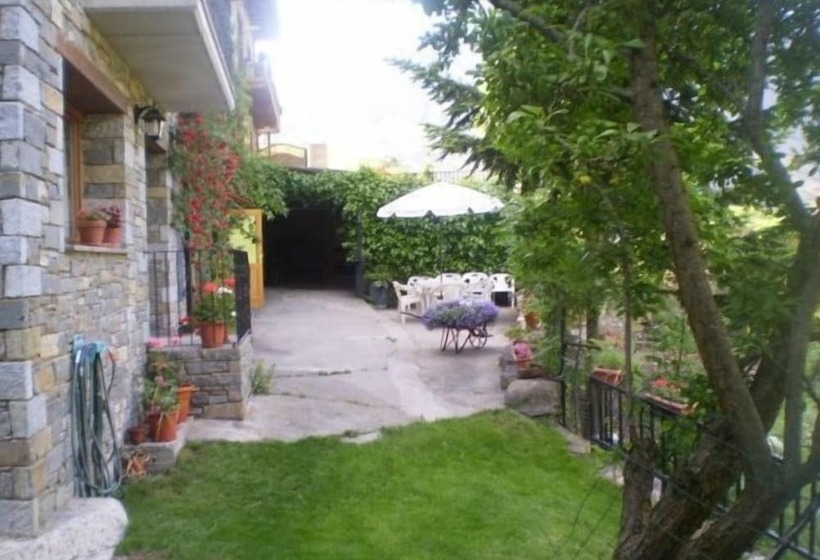 펜션 Hostal Pernalle