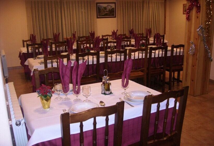 펜션 Hostal Pernalle