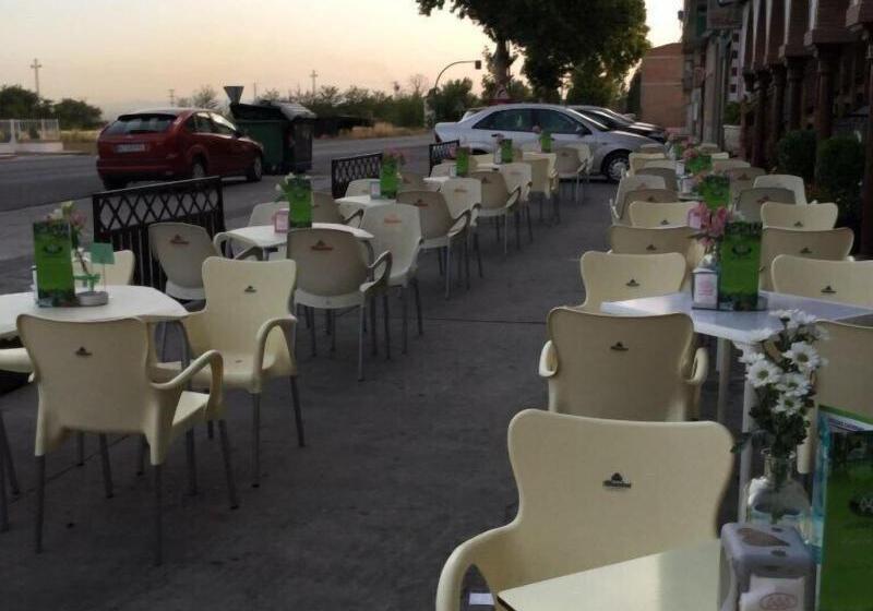 پانسیون Restaurante Montserrat