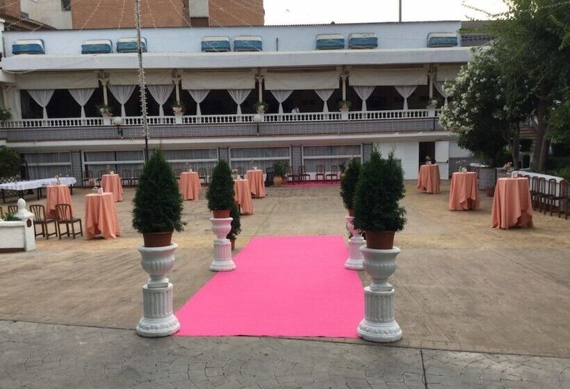 پانسیون Restaurante Montserrat