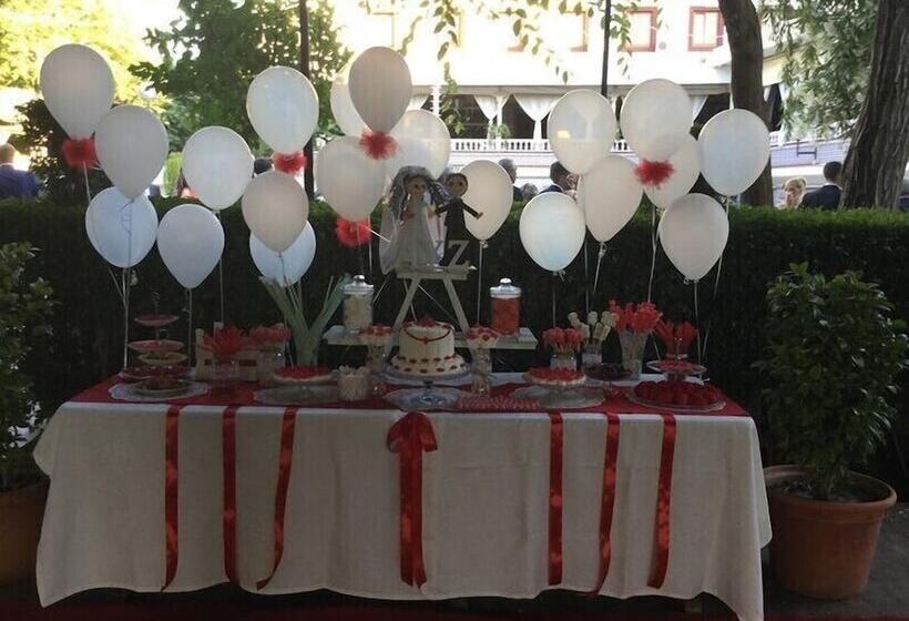 פנסיון Restaurante Montserrat