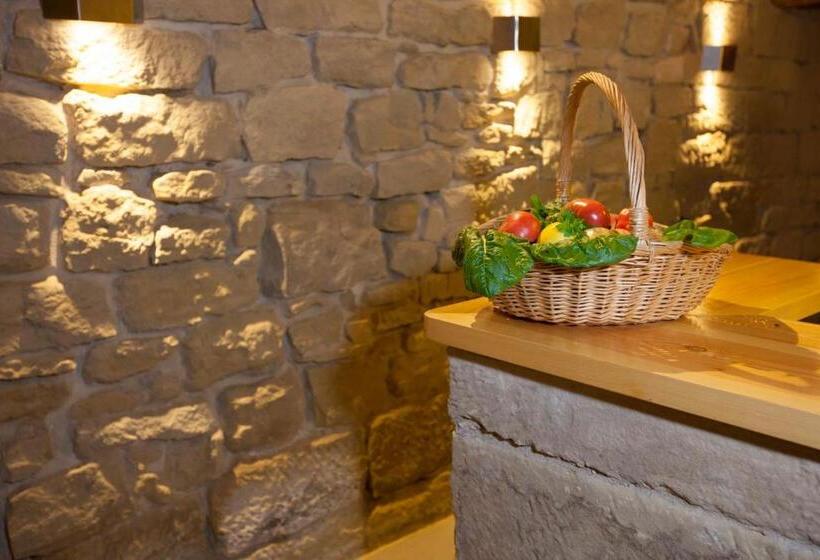 פנסיון Solano De Moran