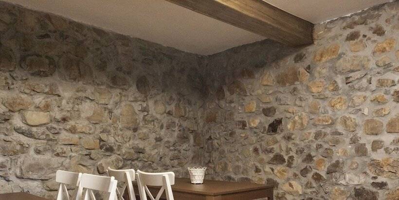 Villa Palatina Superior Hostel