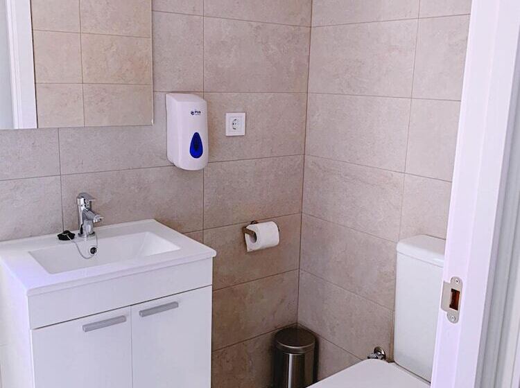 הוסטל El Castillo