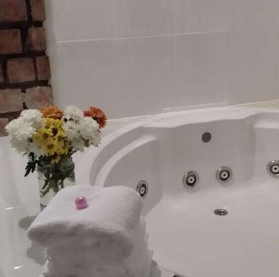 הוסטל El Castillo