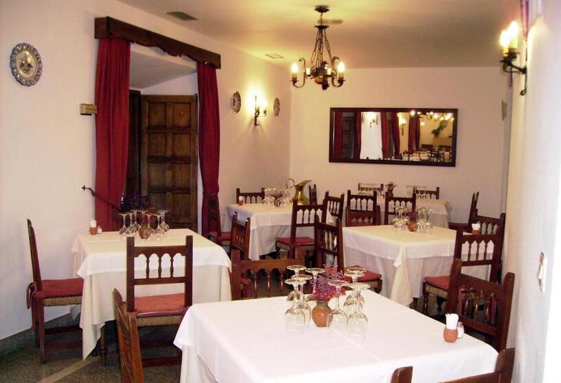 ユースホステル Hostal Meson La Cadena