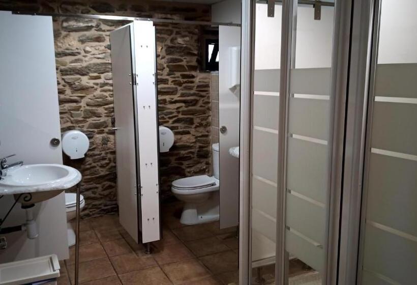 הוסטל La Casona De Sarria