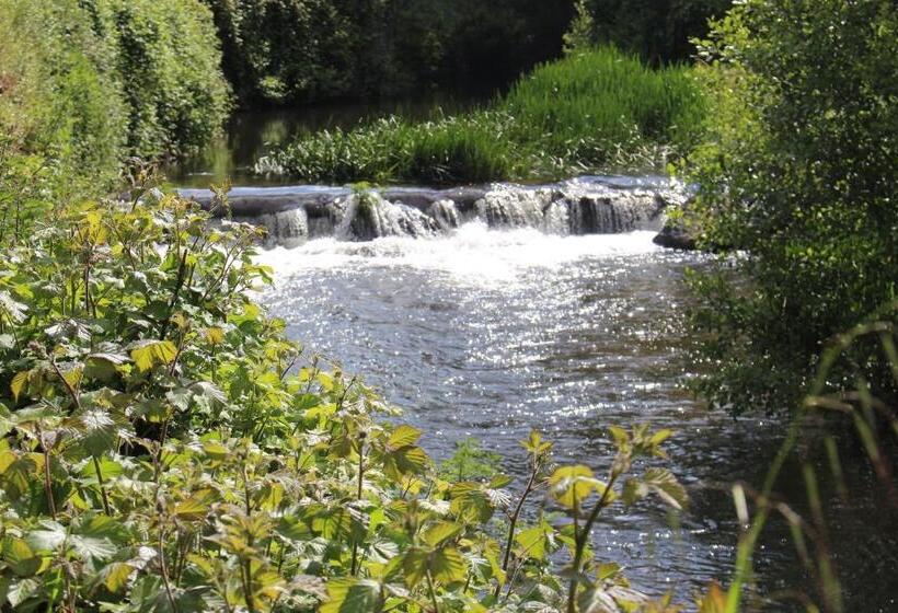 הוסטל La Casona De Sarria