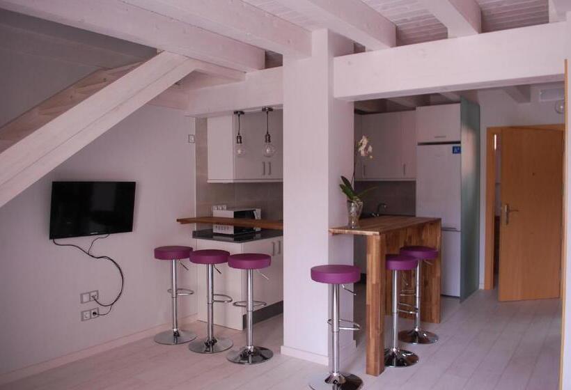 Apartamentos La Harinera