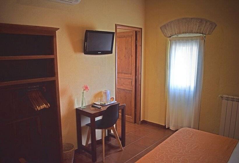 تختخواب و صبحانه Masia Ca La Caputxeta & Golf