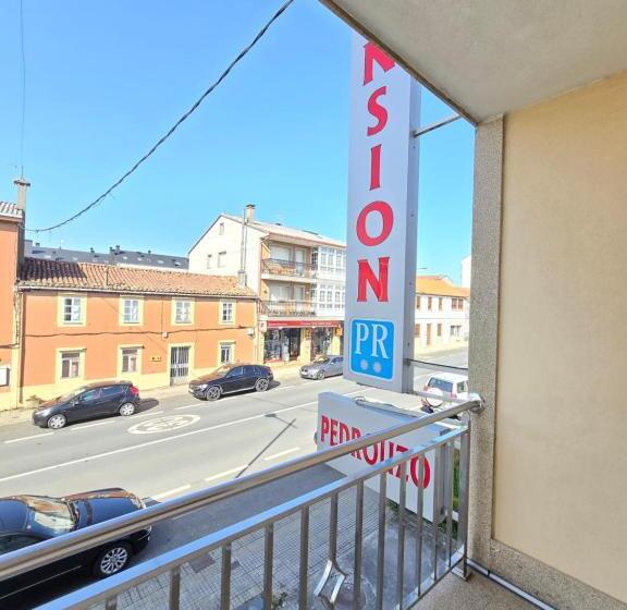 住宿加早餐 Pensión Pedrouzo