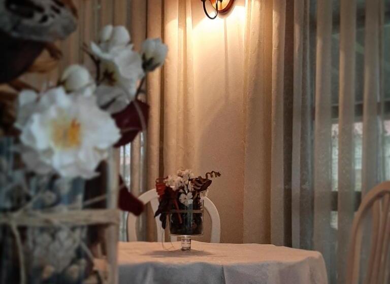 تختخواب و صبحانه Posada Marina