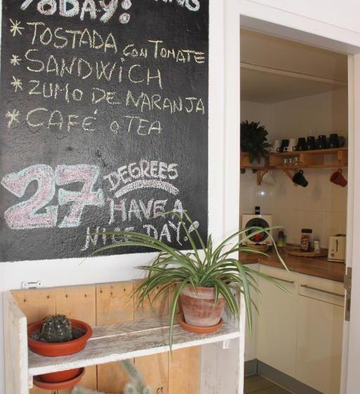 تختخواب و صبحانه Twenty Seven Degrees Las Palmas